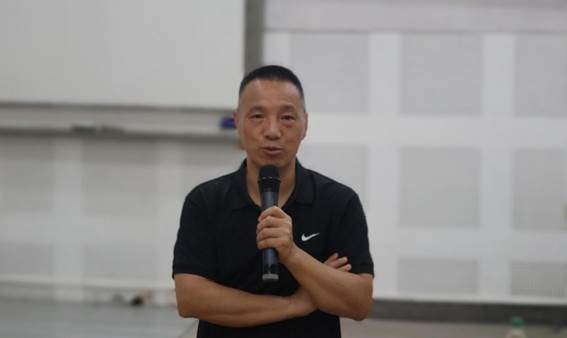 胡翼青、刘国强勉励青年学者  杨淑杰 摄2